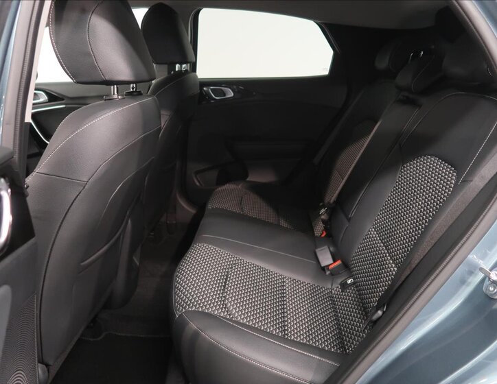 KIA XCeed SUV / Terénní 1,5 l 103 kw