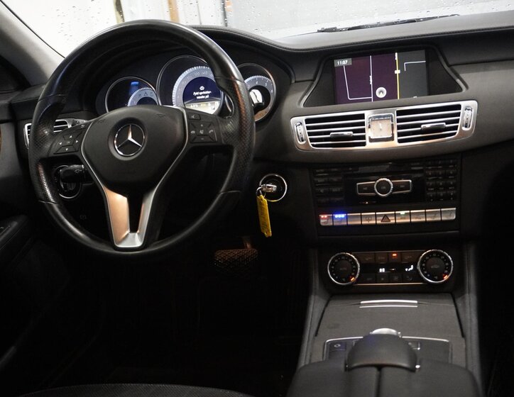 Mercedes-Benz CLS Sedan 3,5 l 225 kw