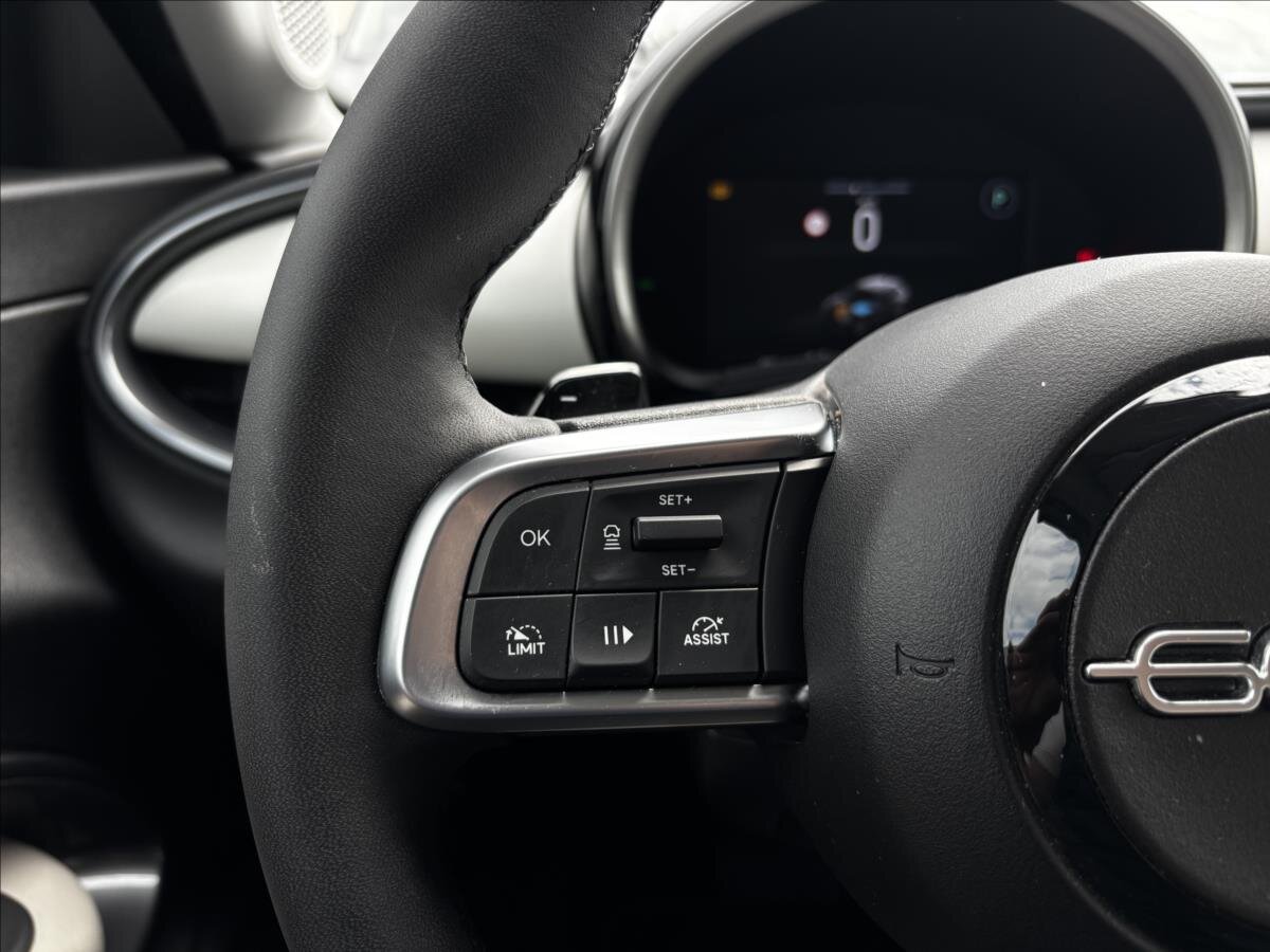 Fiat 600 SUV / Terénní 1,2 l 100 kw