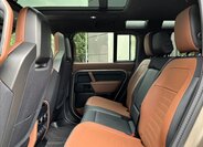 Land Rover Defender SUV / Terénní 4,4 l 467 kw