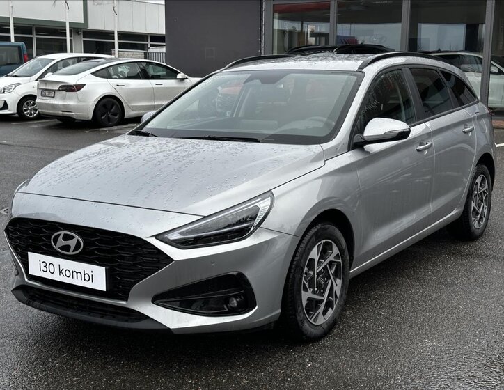 Hyundai i30 Kombi 1,5 l 70 kw