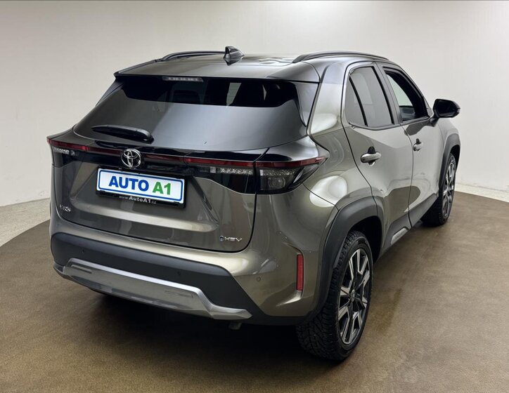 Toyota Yaris Cross SUV 1,5 l 96 kw