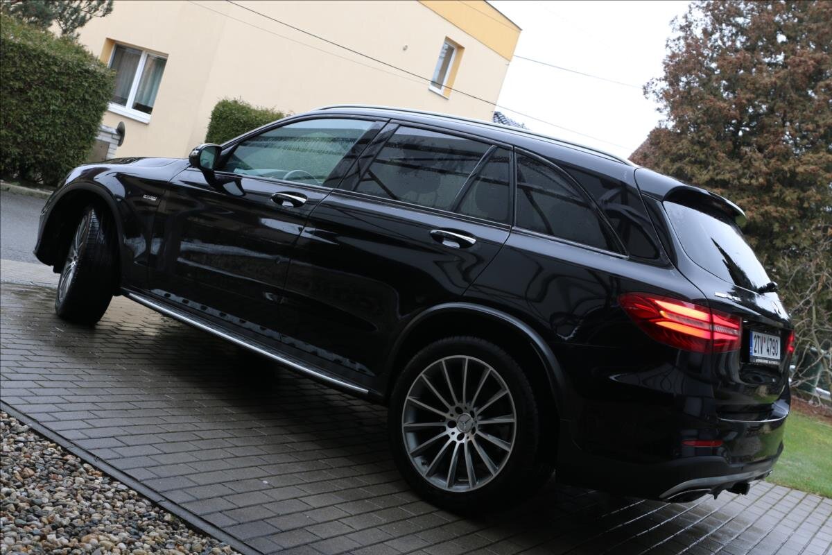 Mercedes-Benz GLC SUV / Terénní 3,0 l 270 kw