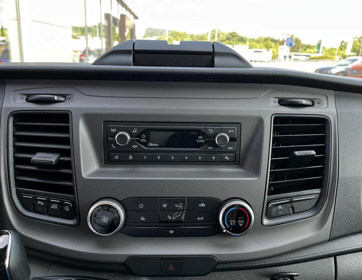 Ford Transit 17