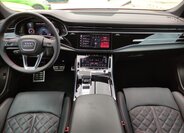 Audi Q8 SUV / Terénní 3,0 l 210 kw