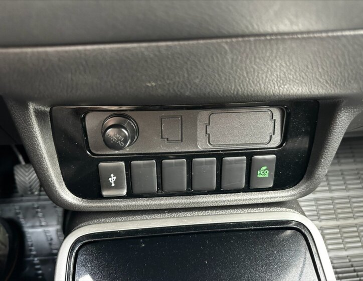 Mitsubishi Outlander Kombi 2,0 l 110 kw