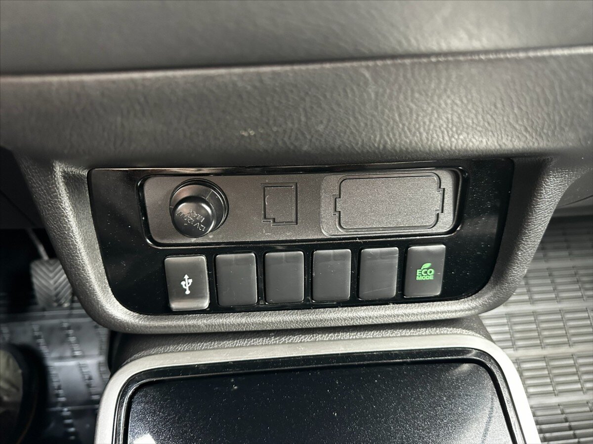 Mitsubishi Outlander Kombi 2,0 l 110 kw