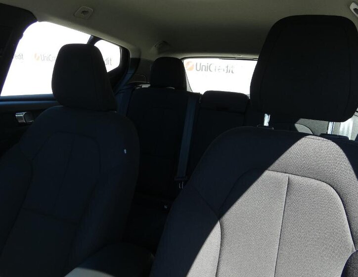 Volvo XC40 SUV / Terénní 1,5 l 95 kw