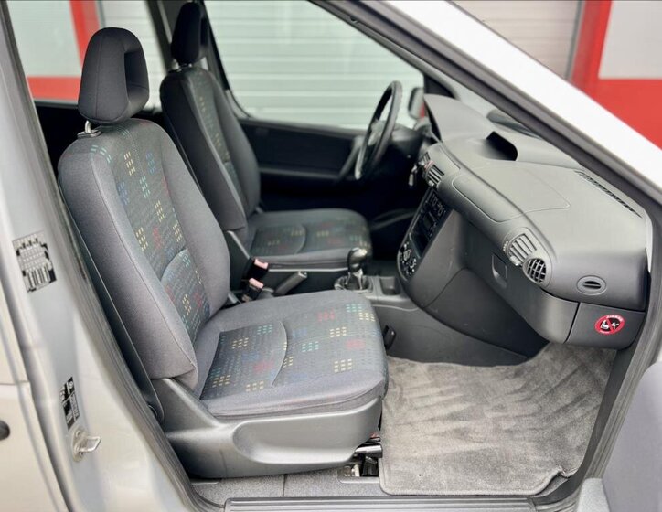 Mercedes-Benz Vaneo MPV 1,7 l 67 kw