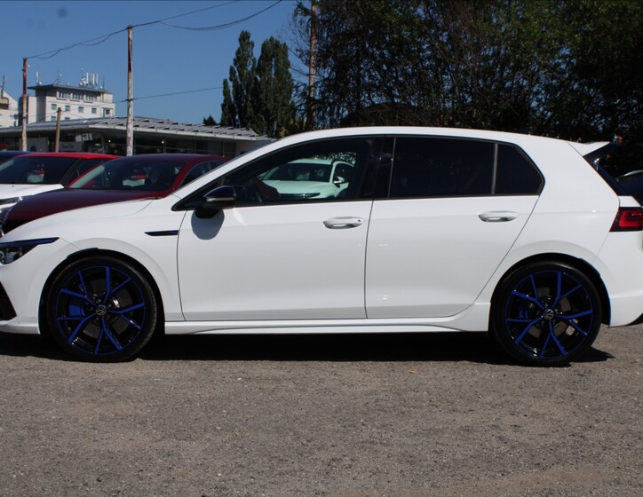 Volkswagen Golf 8