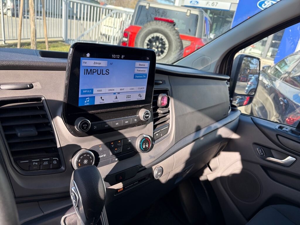 Ford Tourneo Custom Kombi 2,0 l 136 kw