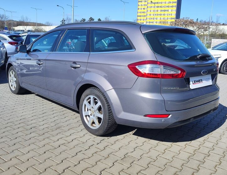 Ford Mondeo Kombi 1,6 l 118 kw