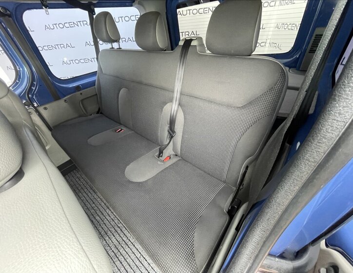 Opel Vivaro MPV 2,5 l 107 kw