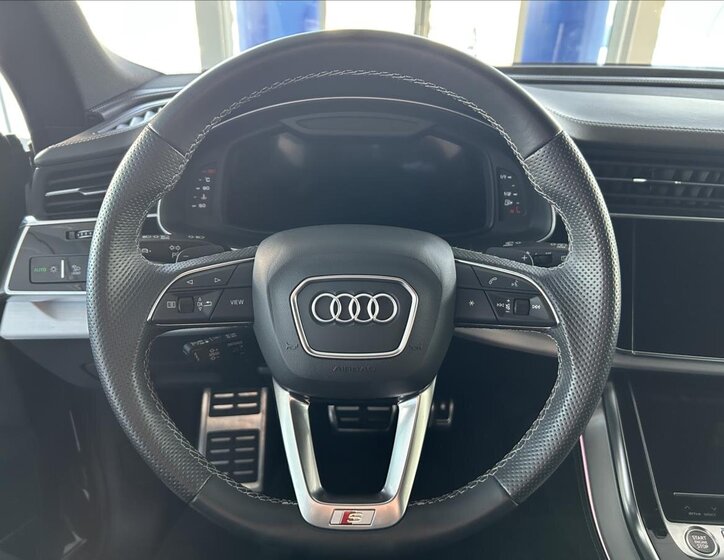 Audi Q8 SUV 3,0 l 250 kw