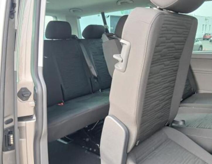 Volkswagen Caravelle 15