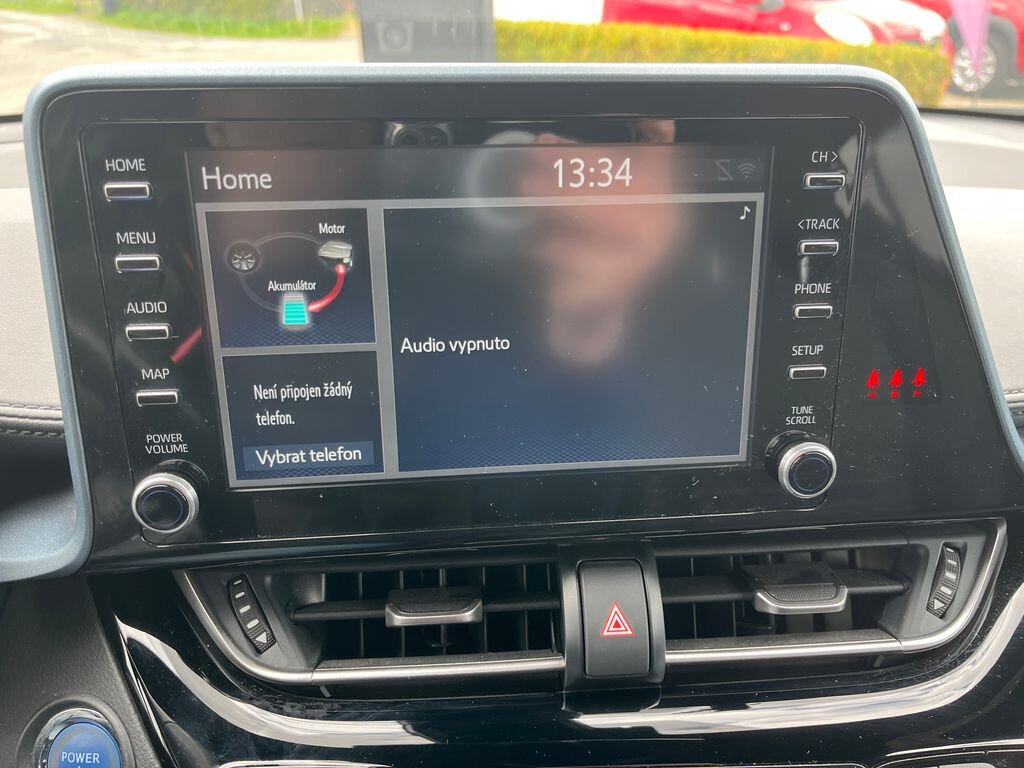 Toyota C-HR SUV / Terénní 1,8 l 72 kw