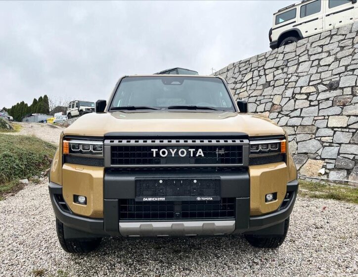 Toyota Land Cruiser Ostatní 2,4 l 243 kw