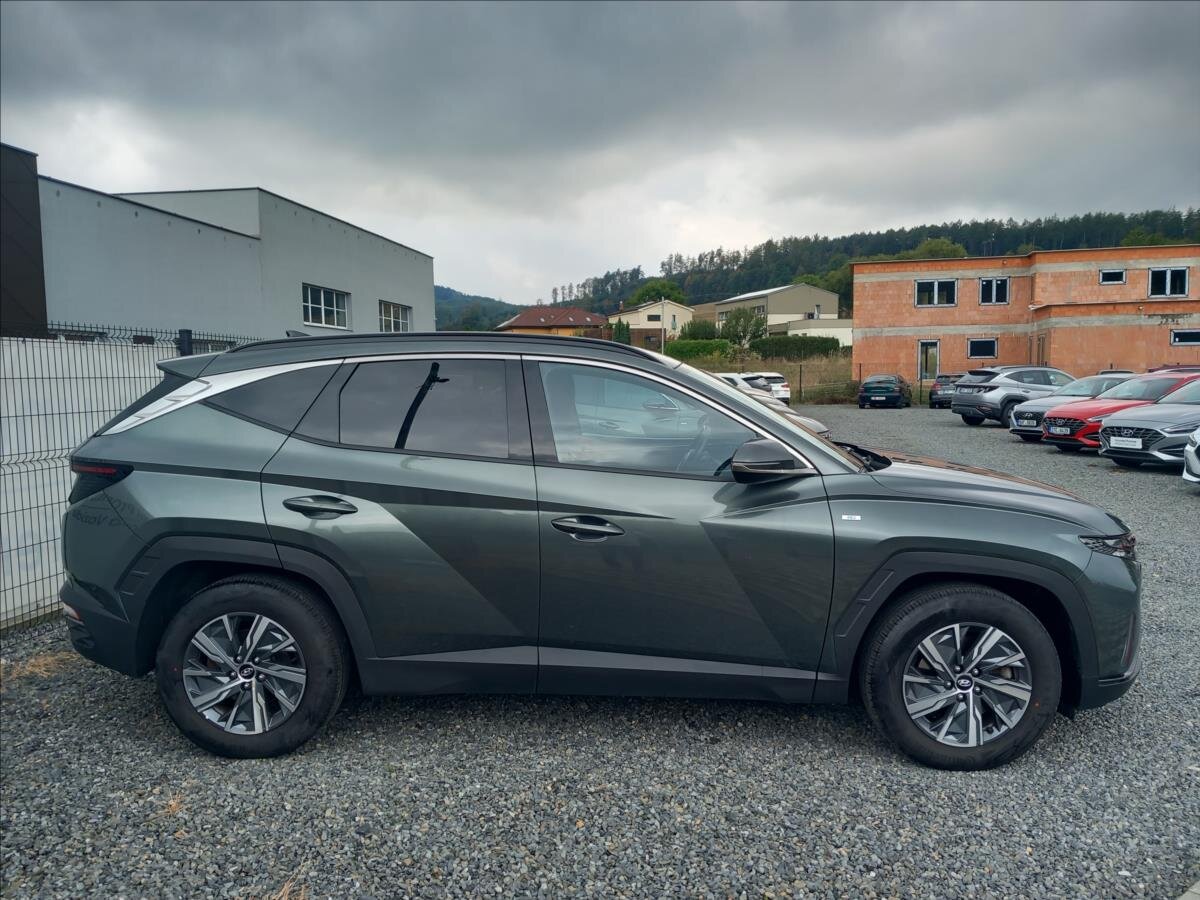 Hyundai Tucson SUV 1,6 l 100 kw