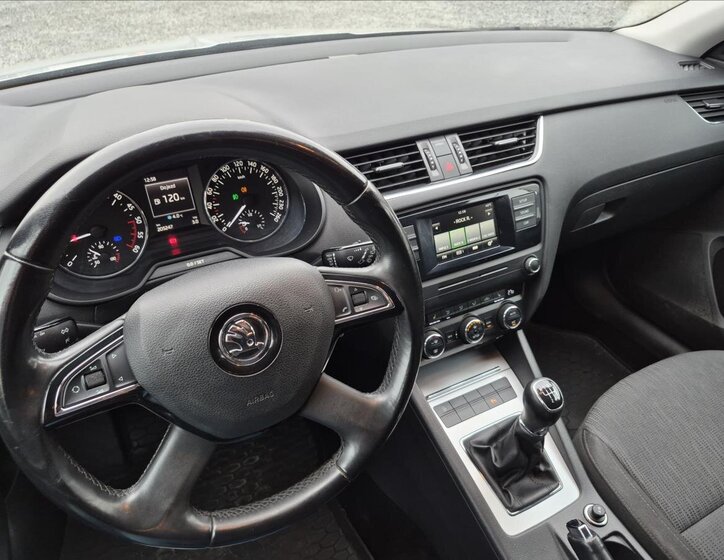 Škoda Octavia Kombi 2,0 l 110 kw