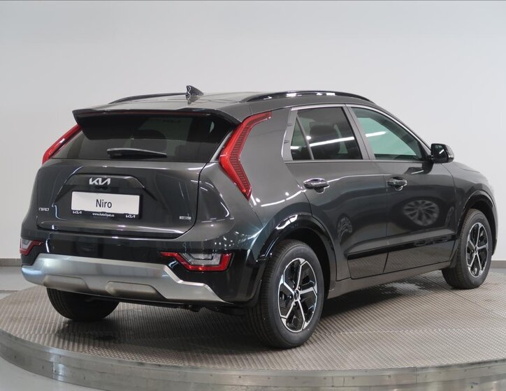 KIA Niro CUV / Crossover 1,6 l 95 kw