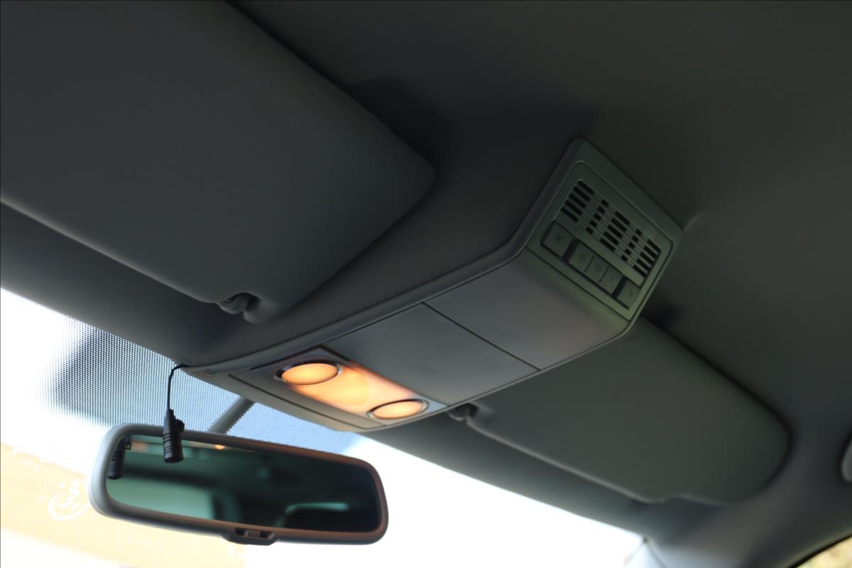 Volkswagen Multivan MPV 2,5 l 128 kw