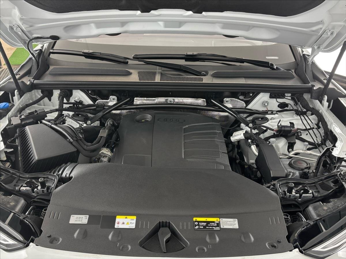 Audi Q5 SUV / Terénní 2,0 l 150 kw