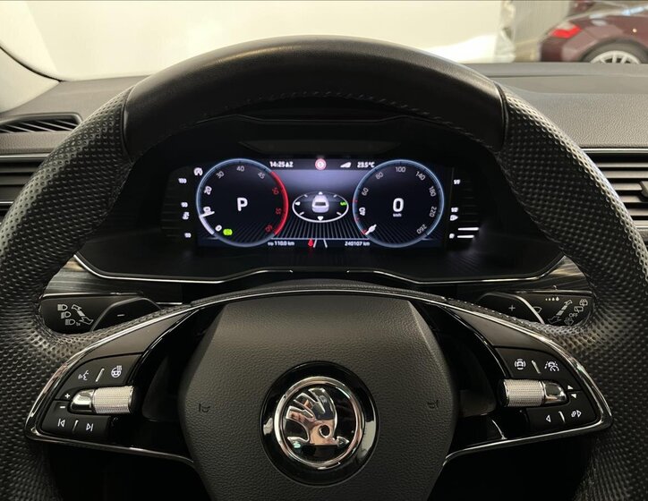 Škoda Superb Kombi 2,0 l 147 kw