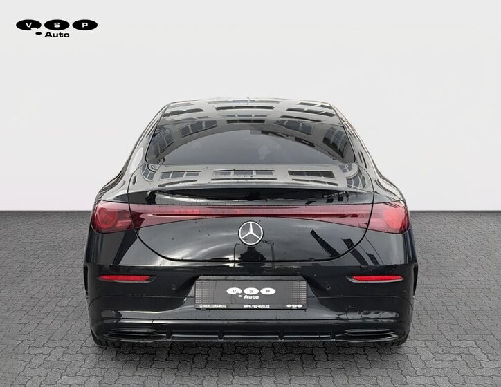 Mercedes-Benz CLA Sedan / Limuzína 1,3 l 120 kw