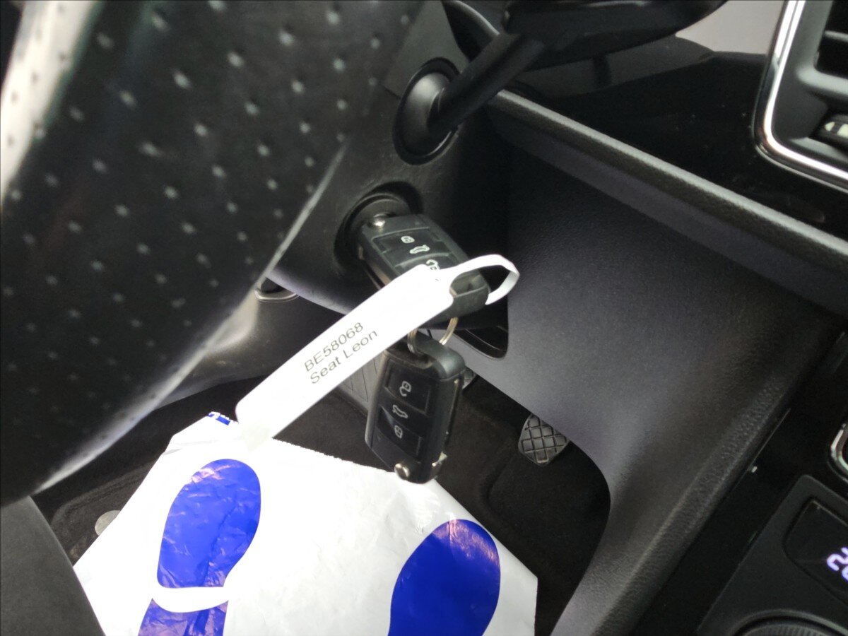 Seat Leon Hatchback 1,4 l 110 kw