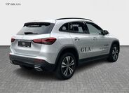 Mercedes-Benz GLA 5