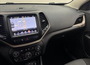 Jeep Cherokee SUV / Terénní 2,0 l 103 kw