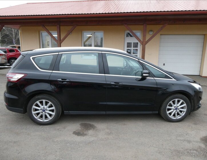 Ford S-MAX MPV 2,0 l 110 kw