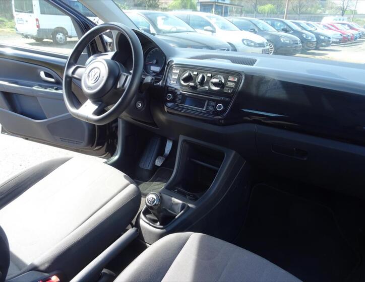 Volkswagen up! 16