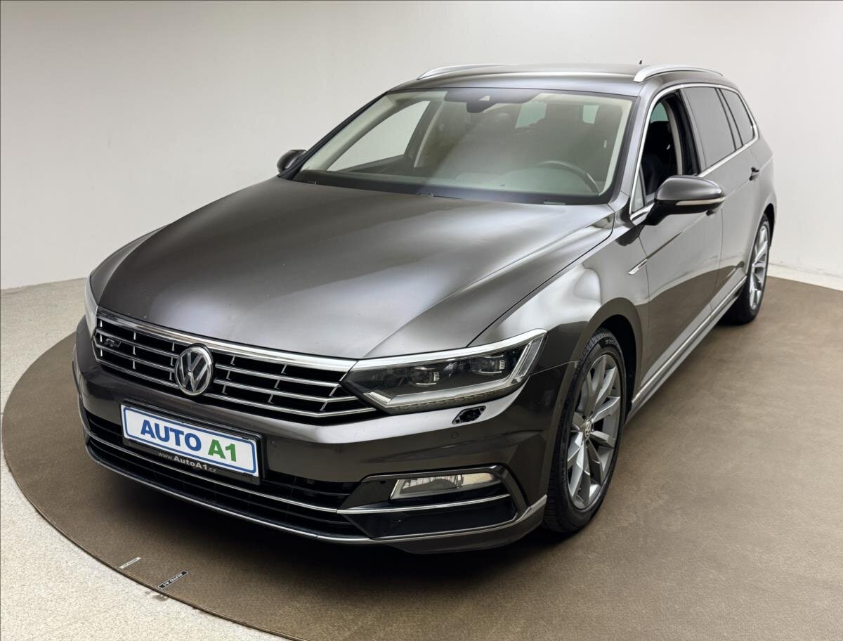 Volkswagen Passat Kombi 2,0 l 176 kw