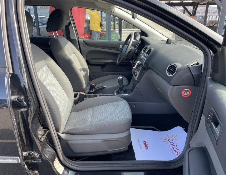 Ford Focus Hatchback 1,6 l 74 kw