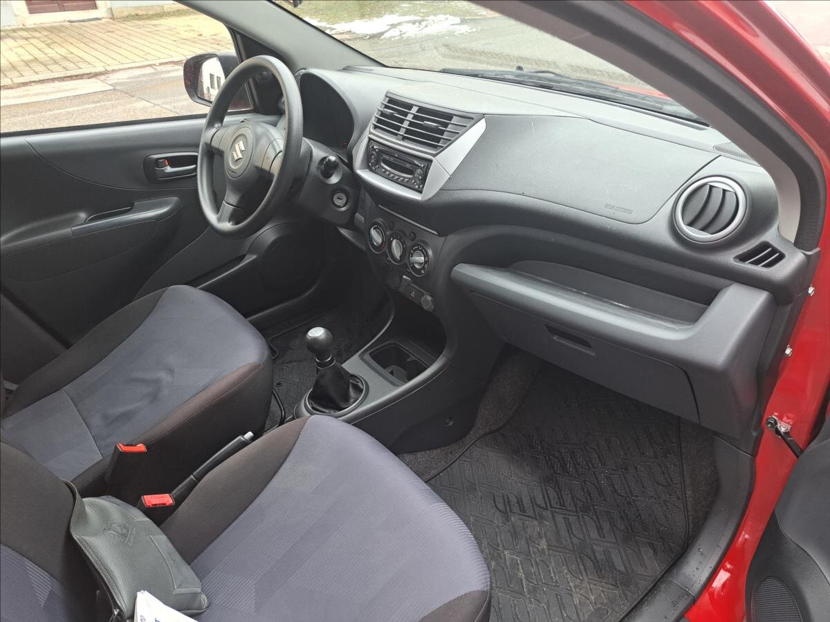 Suzuki Alto Hatchback 996,0 50 kw