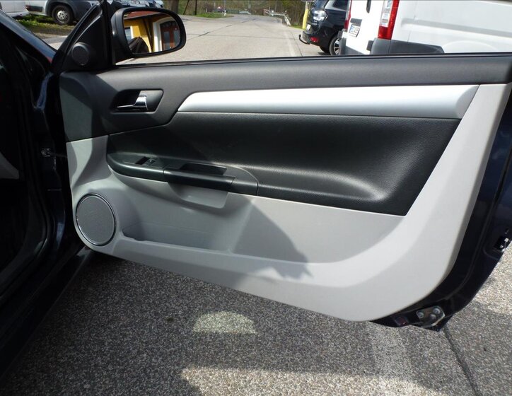 Opel Tigra Kabriolet 1,4 l 66 kw