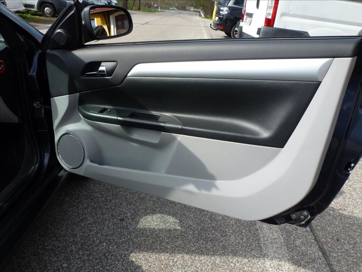 Opel Tigra Kabriolet 1,4 l 66 kw