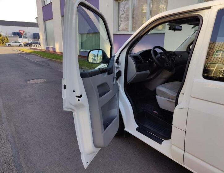Volkswagen Transporter 8