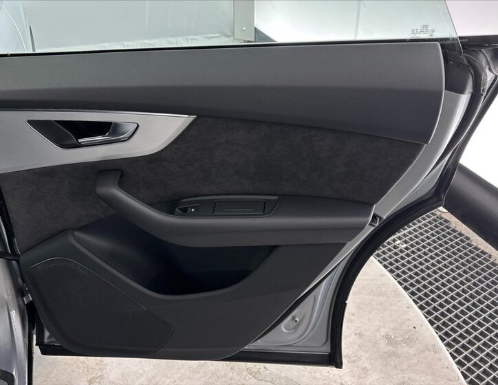 Audi SQ8 SUV / Terénní 4,0 l 373 kw