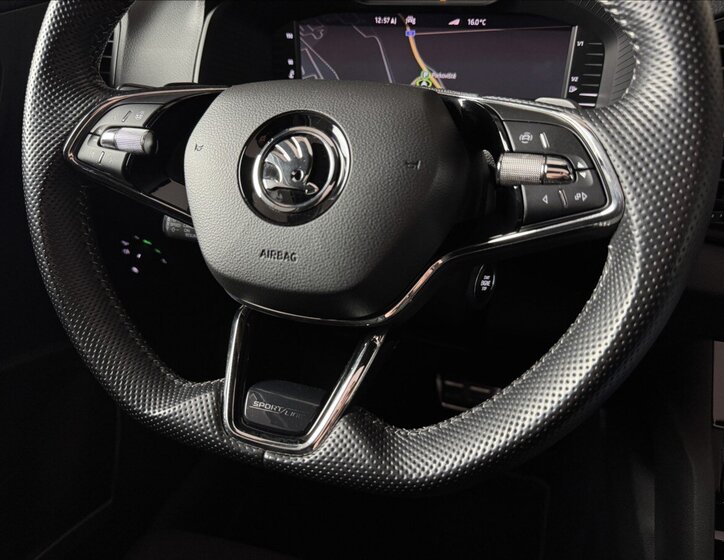 Škoda Karoq SUV / Terénní 2,0 l 85 kw