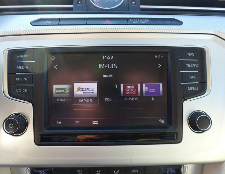 Volkswagen Passat Kombi 1,6 l 88 kw