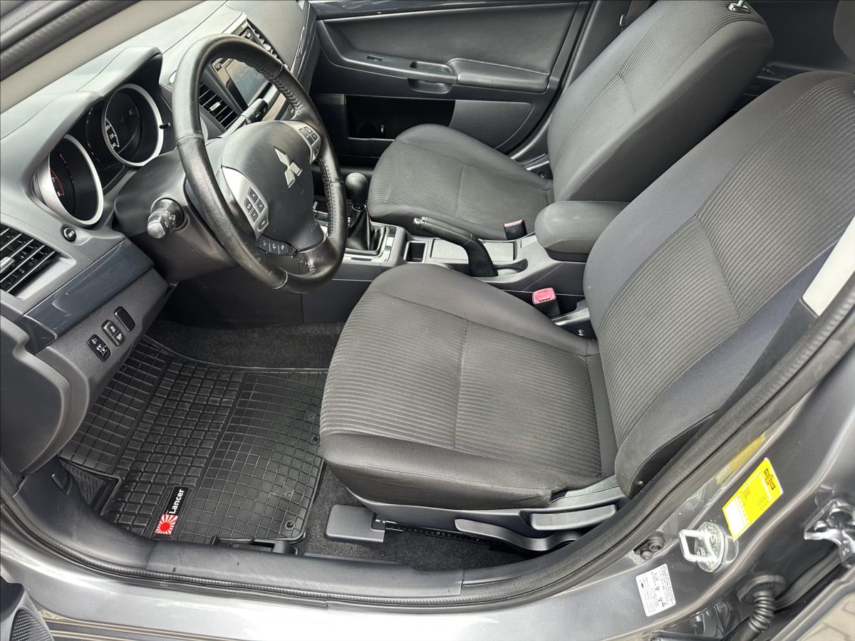Mitsubishi Lancer