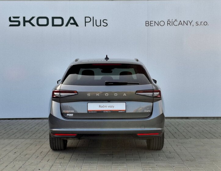 Škoda Superb Kombi 2,0 l 142 kw