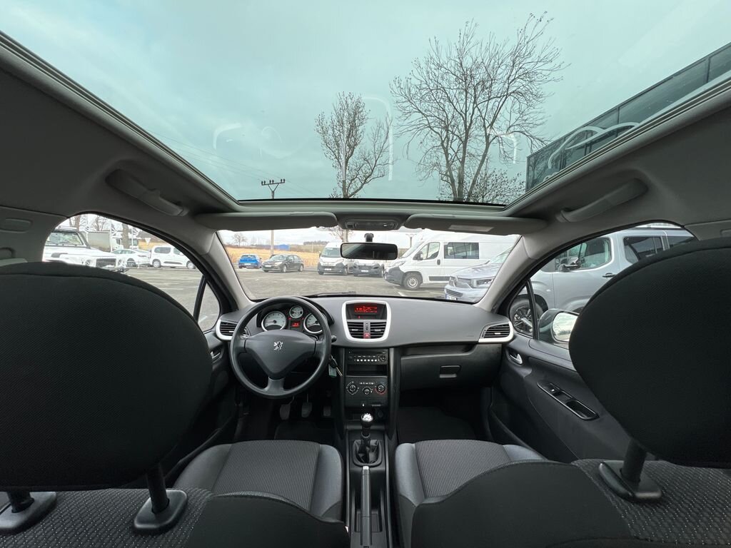 Peugeot 207 Kombi 1,4 l 70 kw