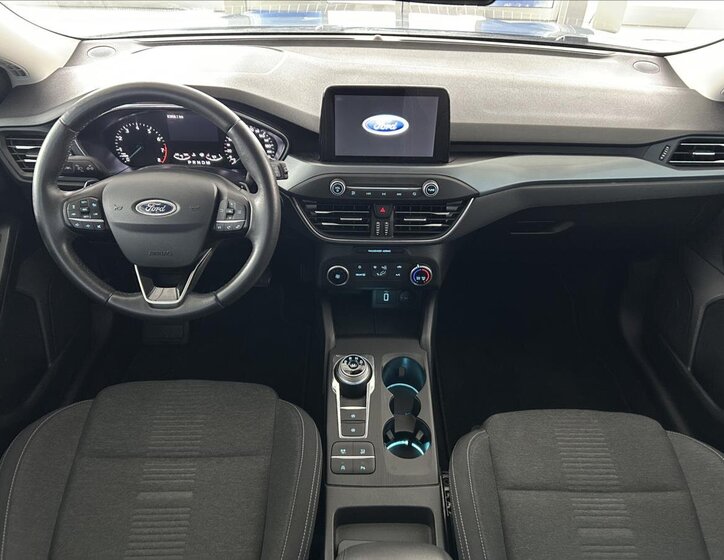 Ford Focus Hatchback 999,0 92 kw