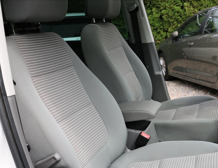 Seat Alhambra Kombi 2,0 l 103 kw