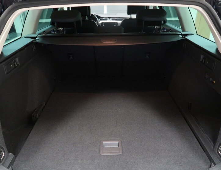 Volkswagen Passat Kombi 2,0 l 140 kw
