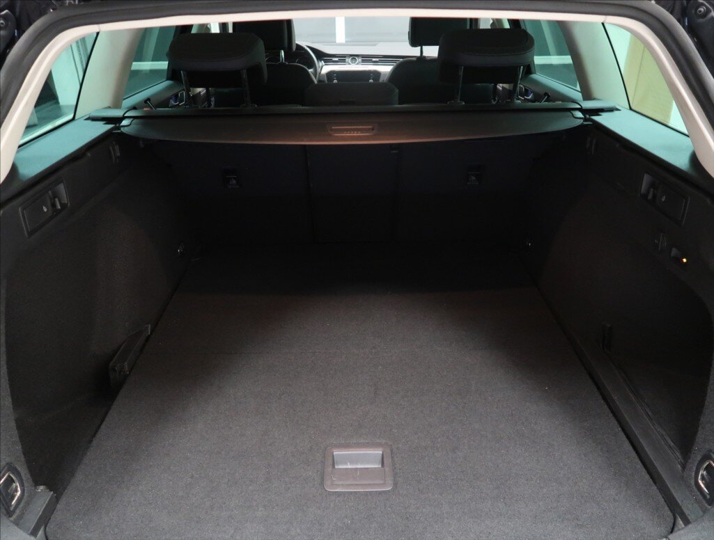 Volkswagen Passat Kombi 2,0 l 140 kw