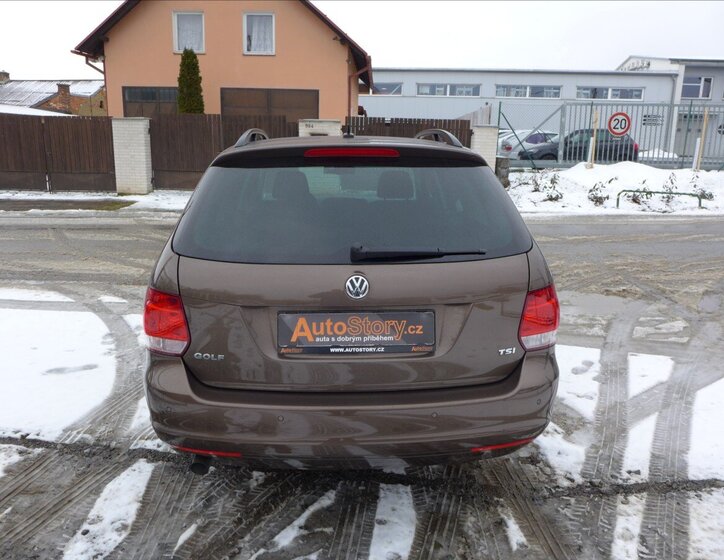 Volkswagen Golf Kombi 1,2 l 77 kw